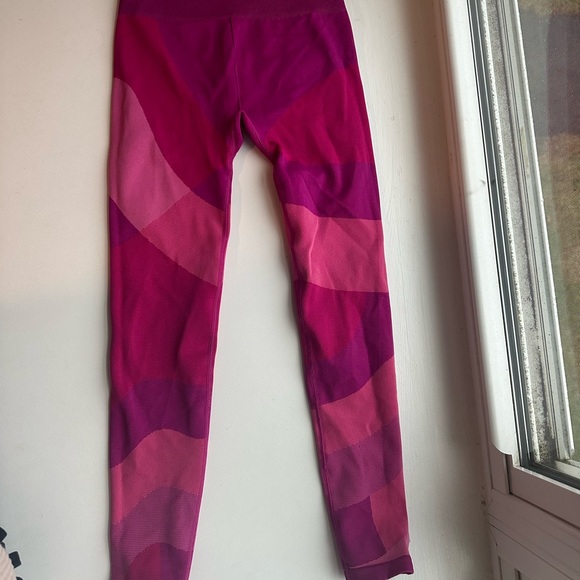 BUNDLE ✨Fabletics Sculpt-knit Leggings Bundle of 4 Items - Picture 4 of 7